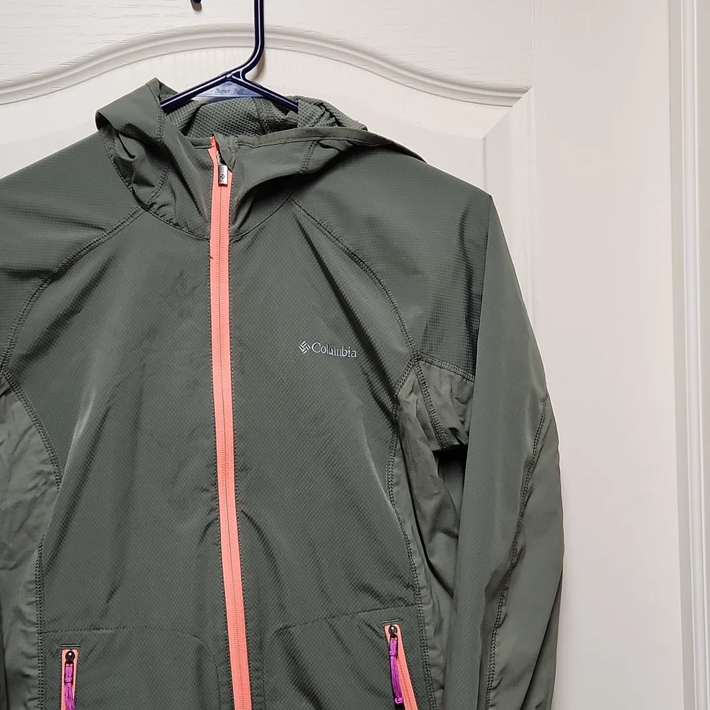 Columbia Hooded Full zip Women's M light weight jacket - Picture 4 of 14